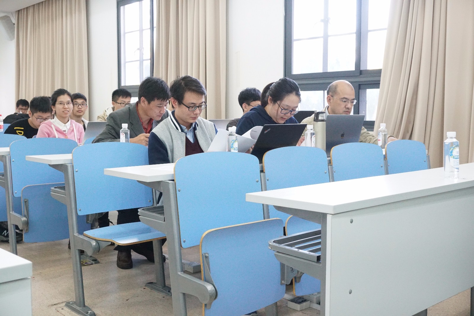 图2.jpg